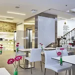 ホテル Alda San Bieito 3*